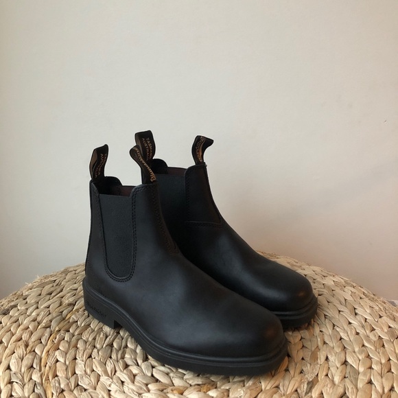 blundstone boots dsw